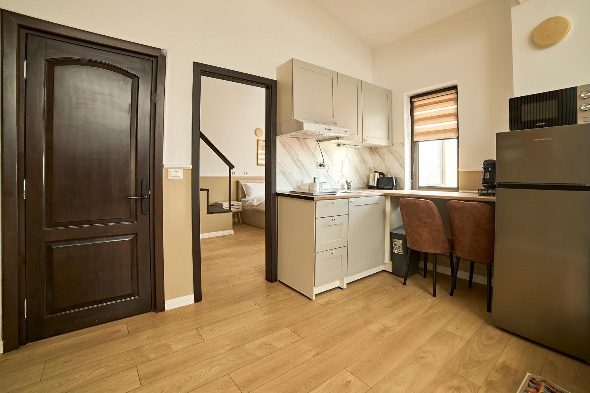Dona Premier Aparthotel *
