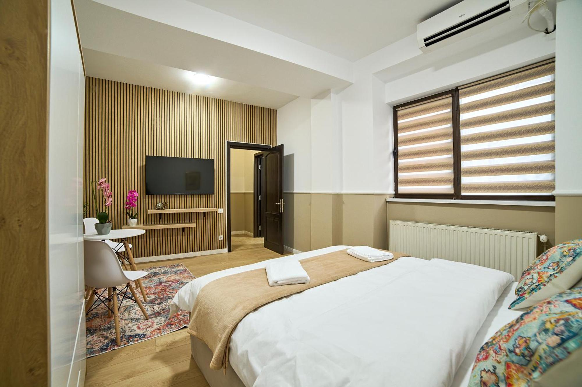 Aparthotel Dona Premier *