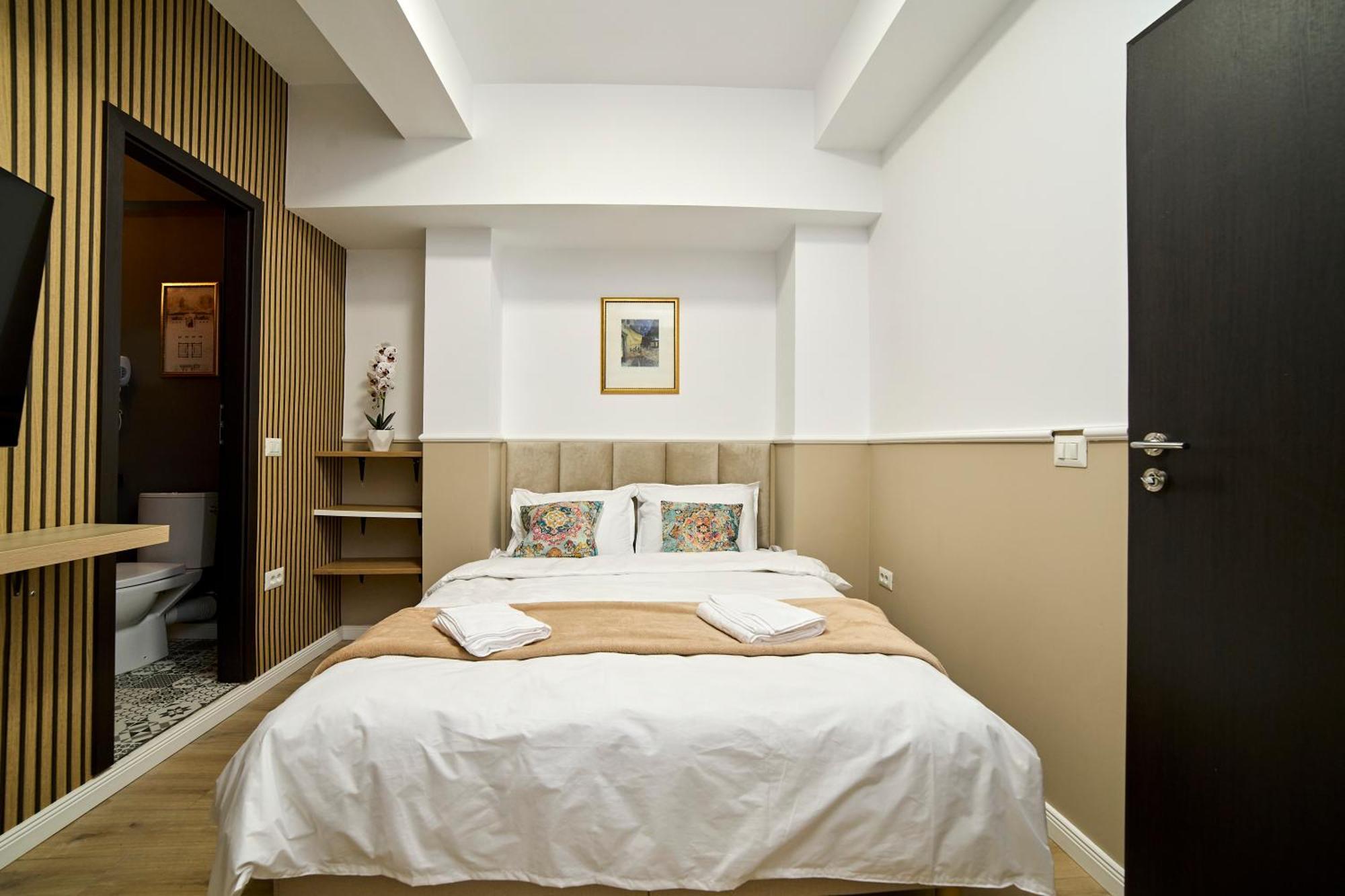 Dona Premier Aparthotel *