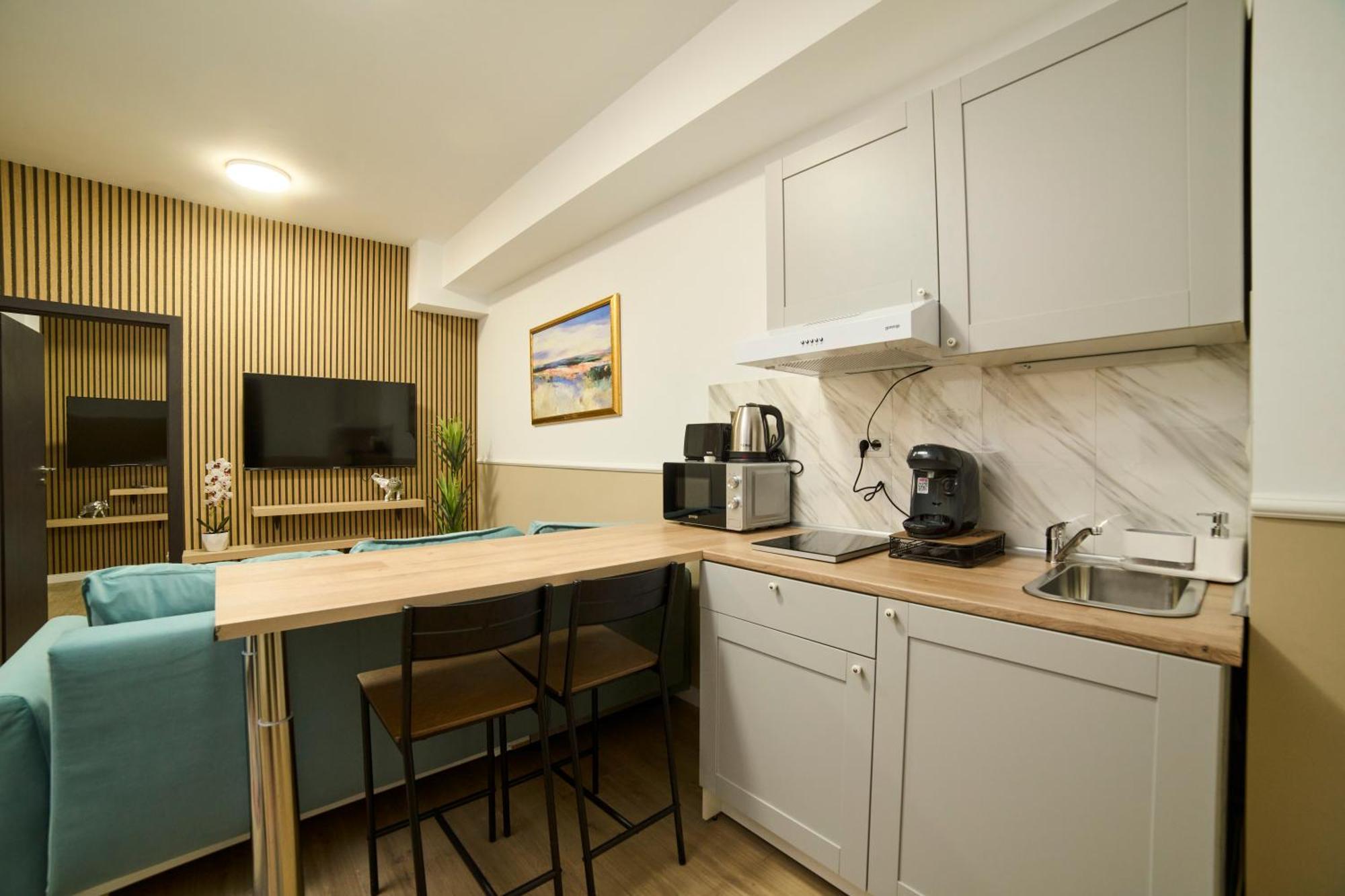 Aparthotel Dona Premier